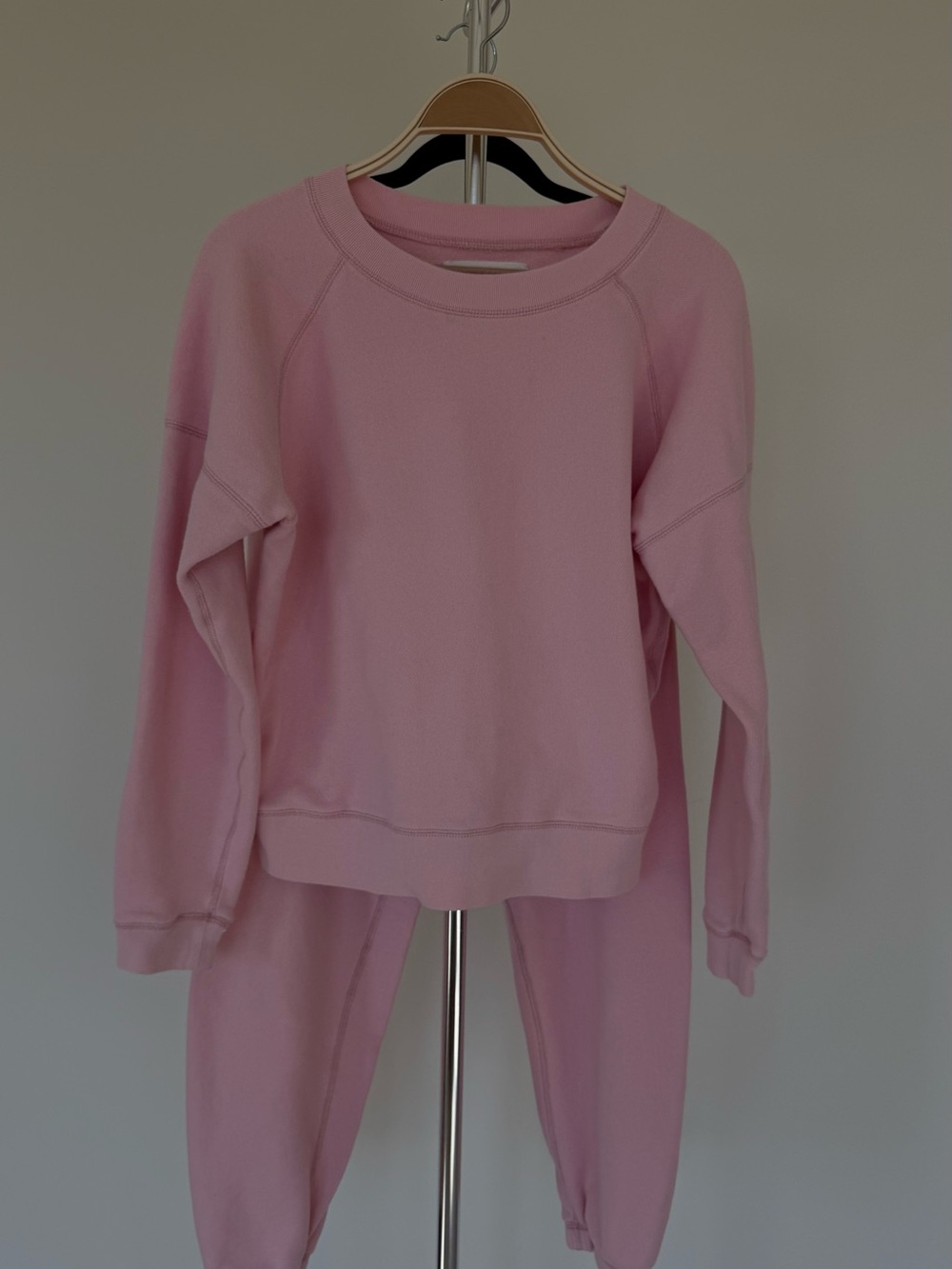 Entireworld Women’s Pink Organic Cotton Sweatshirt & Sweatpants Set Size S
